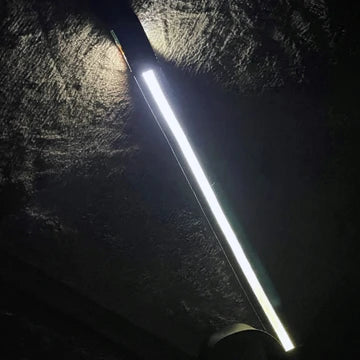 Walk your dog safely at night — Illuminated LED Dog Leash